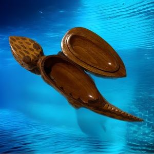 Wooden alligator with storage from Haiti